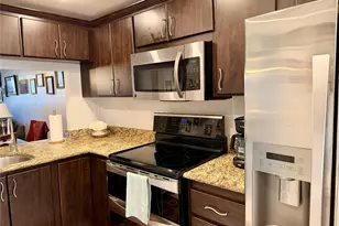 2726 NW 104th Ave, Sunrise, FL 33322 - Photo 2