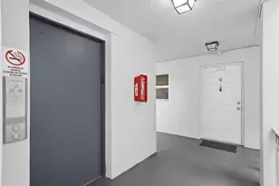 9451 Evergreen Pl, Davie, FL 33324 - Photo 2