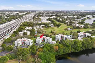 9451 Evergreen Pl, Davie, FL 33324 - Photo 32