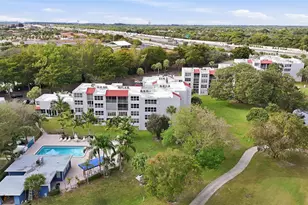 9451 Evergreen Pl, Davie, FL 33324 - Photo 22