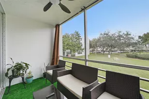 9451 Evergreen Pl, Davie, FL 33324 - Photo 18