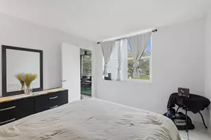 9451 Evergreen Pl, Davie, FL 33324 - Photo 14