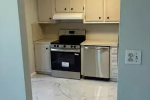 661 NE 195th St, Miami, FL 33179 - Photo 8