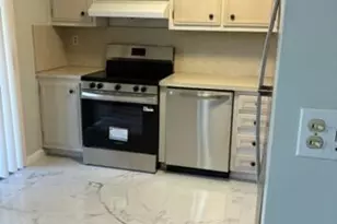 661 NE 195th St, Miami, FL 33179 - Photo 28