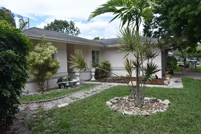 465 NW 20th Avenue, Pompano Beach, FL 33069 - Photo 1