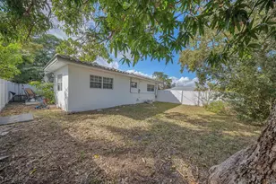 2206 SE 14th St, Pompano Beach, FL 33062 - Photo 12