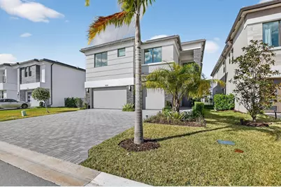 8289 Royal County Down Road, Boca Raton, FL 33434 - Photo 4