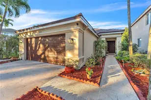 1059 Golden Cane Dr, Weston, FL 33327 - Photo 2