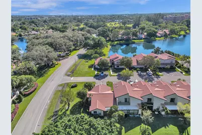 609 Deer Creek Lake Point Lane, Deerfield Beach, FL 33442 - Photo 18