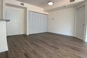 18335 NW 68th Ave, Hialeah, FL 33015 - Photo 4