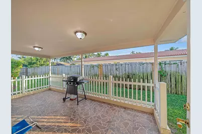 2750 SE 3rd Street, Pompano Beach, FL 33062 - Photo 24