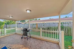 2750 SE 3rd St, Pompano Beach, FL 33062 - Photo 24