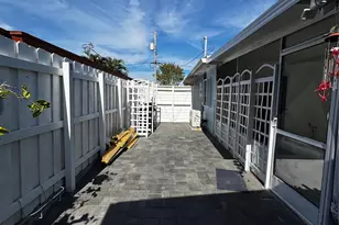 4250 NW 9th Ct, Pompano Beach, FL 33066 - Photo 8