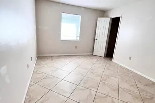 2002 S 10th St, Fort Pierce, FL 34950 - Photo 6