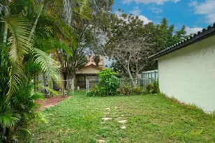 602 SW 99th Pl, Miami, FL 33174 - Photo 36