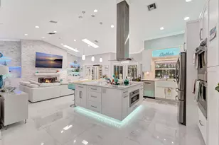 8140 NW 51st Pl, Coral Springs, FL 33067 - Photo 12