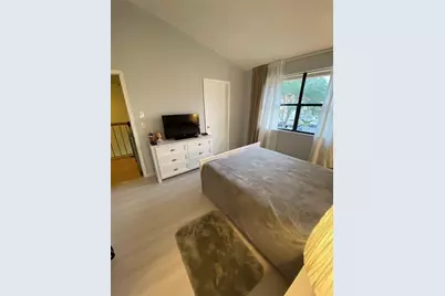 21135 Helmsman Drive #O12, Miami, FL 33180 - Photo 26