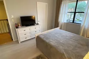 21135 Helmsman Dr, Miami, FL 33180 - Photo 26