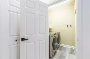 422 NE 1st Ave, Pompano Beach, FL 33060 - Photo 12