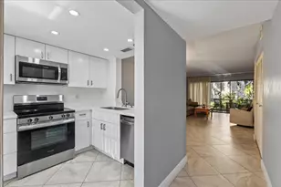 2355 SW 15th St, Deerfield Beach, FL 33442 - Photo 2