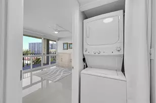 521 N Riverside Dr, Pompano Beach, FL 33062 - Photo 18