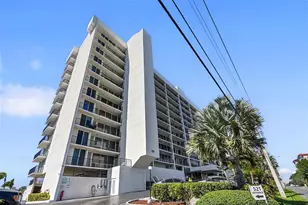 521 N Riverside Dr, Pompano Beach, FL 33062 - Photo 4