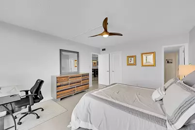 521 N Riverside Drive #707, Pompano Beach, FL 33062 - Photo 8