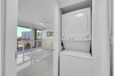 521 N Riverside Drive #707, Pompano Beach, FL 33062 - Photo 18