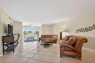 5906 Crystal Shores Dr, Boynton Beach, FL 33437 - Photo 2