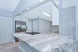 740 SW 55th Ave, Margate, FL 33068 - Photo 6