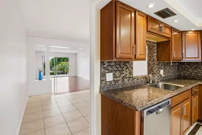 2505 Antigua Terrace #D-4, Coconut Creek, FL 33066 - Photo 8