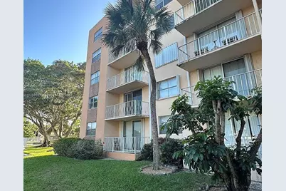 500 Executive Center Drive #3I, West Palm Beach, FL 33401 - Photo 1