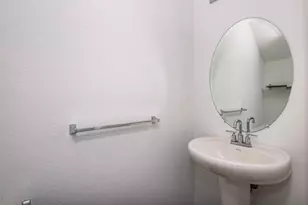 1134 NW 40th Ter, Lauderhill, FL 33313 - Photo 8