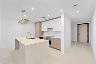 153 N Seabreeze, Fort Lauderdale, FL 33304 - Photo 2