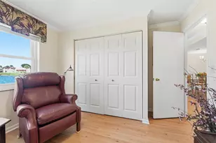 401 Lake Frances Dr, West Palm Beach, FL 33411 - Photo 18