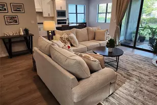 4422 S Silverwood Ln, Fort Lauderdale, FL 33309 - Photo 6