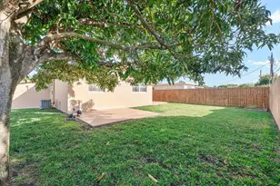 2410 Montego Dr, Miramar, FL 33023 - Photo 32