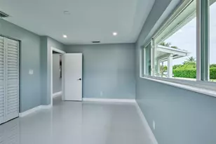 440 NW 37th St, Oakland Park, FL 33309 - Photo 30