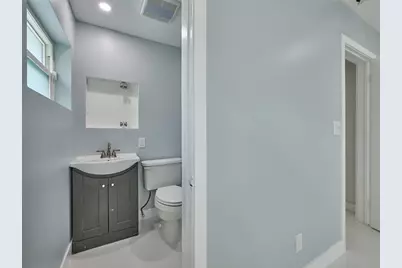 440 NW 37th Street, Oakland Park, FL 33309 - Photo 64