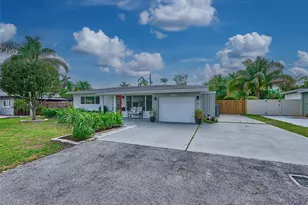 440 NW 37th St, Oakland Park, FL 33309 - Photo 2