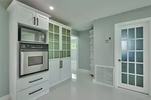 440 NW 37th St, Oakland Park, FL 33309 - Photo 48