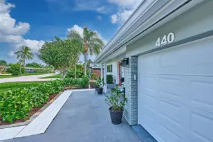 440 NW 37th St, Oakland Park, FL 33309 - Photo 4