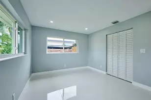 440 NW 37th St, Oakland Park, FL 33309 - Photo 28