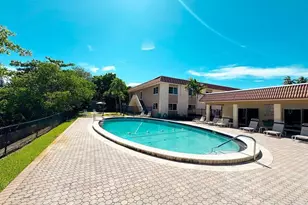 124 NE 19th Ct, Wilton Manors, FL 33305 - Photo 8