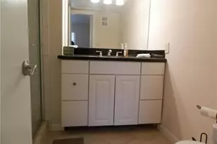 124 NE 19th Ct, Wilton Manors, FL 33305 - Photo 6