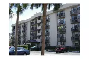 2701 Riverside Dr, Coral Springs, FL 33065 - Photo 2