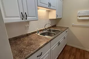 1000 SW 10th Ave, Hallandale Beach, FL 33009 - Photo 20