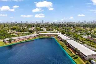 1000 SW 10th Ave, Hallandale Beach, FL 33009 - Photo 2