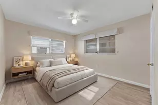 1704 Hayes St, Hollywood, FL 33020 - Photo 8