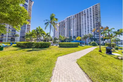 18181 NE 31st Court #804, Aventura, FL 33160 - Photo 30